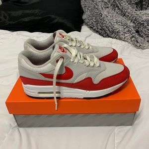 air max 1 anniversary red